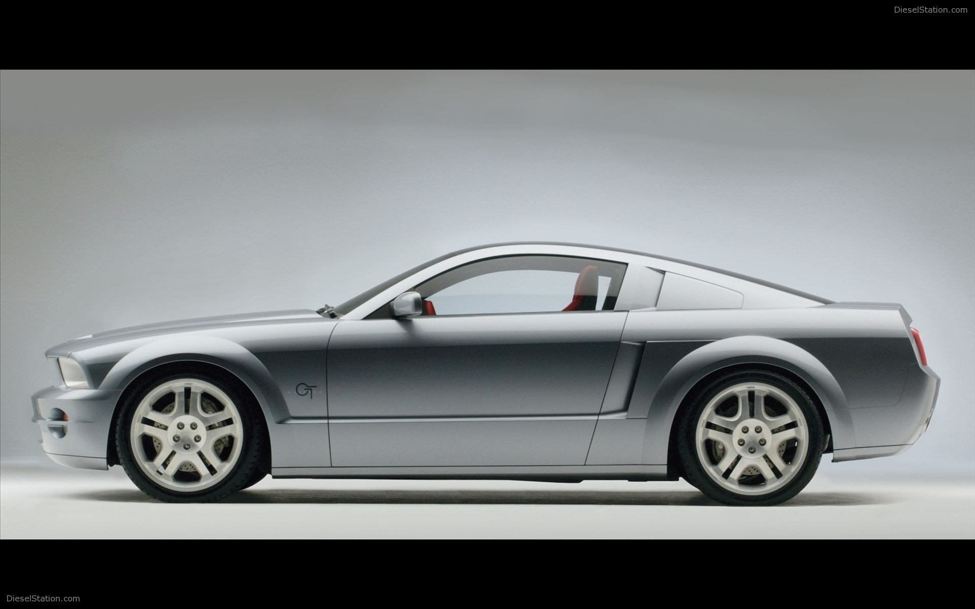 Ford Mustang GT Concept (2004)